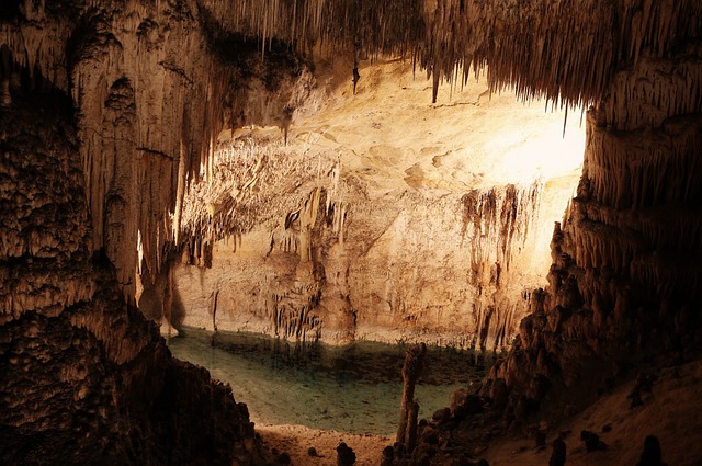 Gardner Caves Metaline Falls Washington